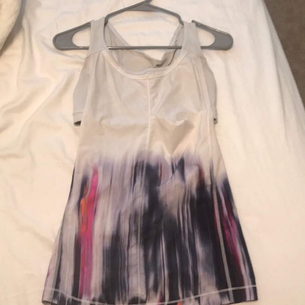 Lululemon tank top